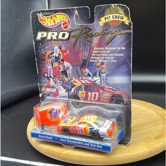 Hotwheels Pro Racing Ricky Rudd NASCAR car and rolling toolbox from 1998 NIOB - Picture 2 of 7